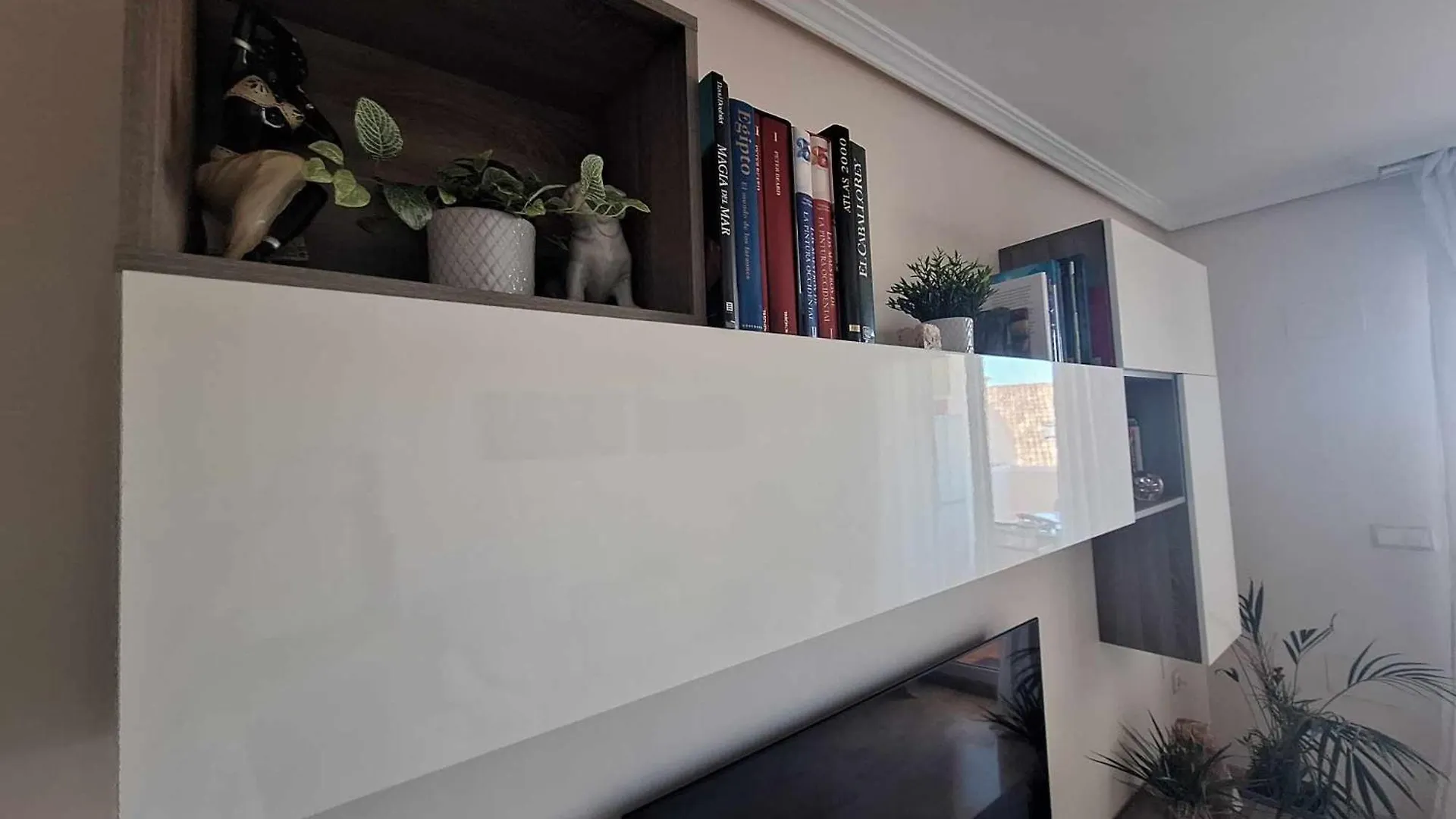 Vistsolmar -Apartamentos Budha - Solo Familias ! Zona Tivoli Benalmadena 0*,