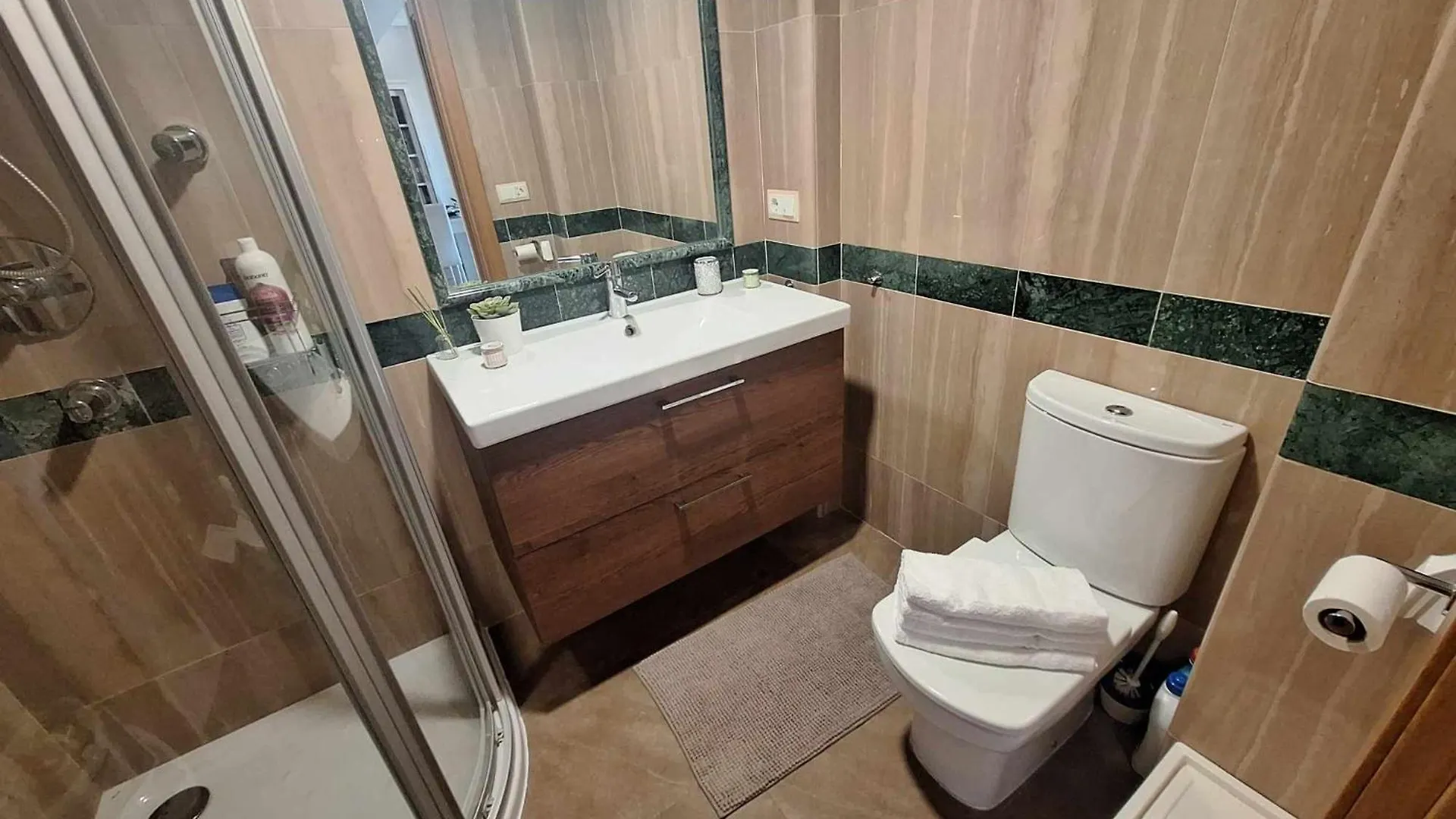 Vistsolmar -Apartamentos Budha - Solo Familias ! Zona Tivoli Benalmadena Apartment