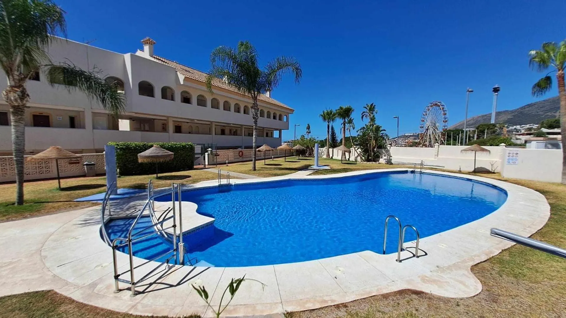 Vistsolmar -Apartamentos Budha - Solo Familias ! Zona Tivoli Benalmadena 0*,  Spain